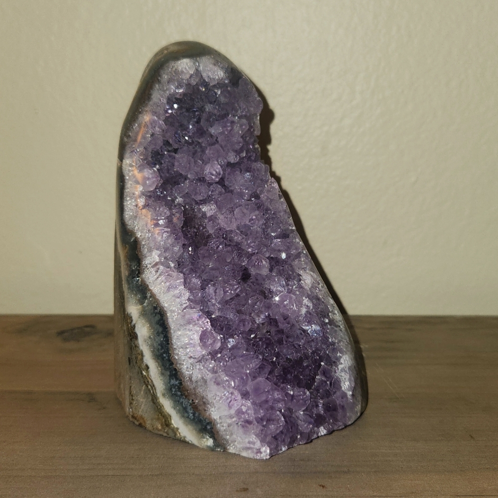 Amethyst geode